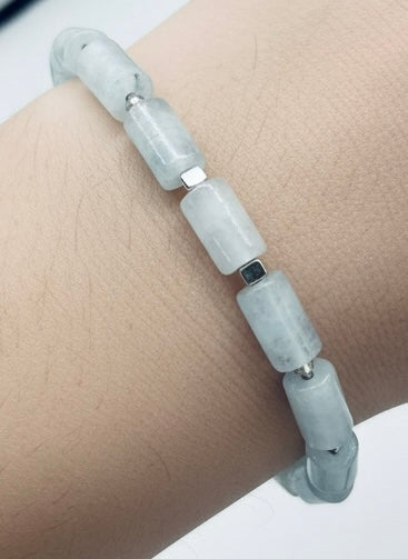 Natural Aquamarine Bracelet – Genuine Gemstone Beaded Bracelet with Gold Clasp