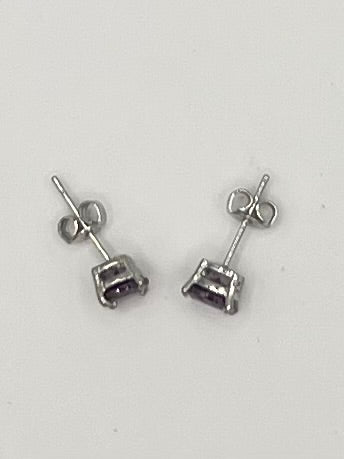 925 Sterling Silver Round-Cut Amethyst Stud Earrings