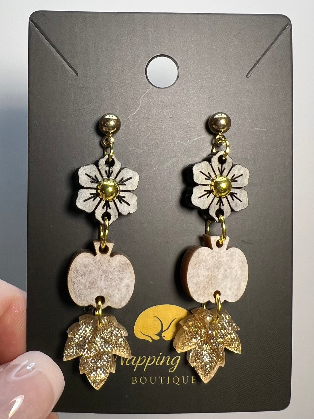 Floral Pumpkin & Glitter Leaf Dangle Earrings – Gold-Tone Fall Earrings