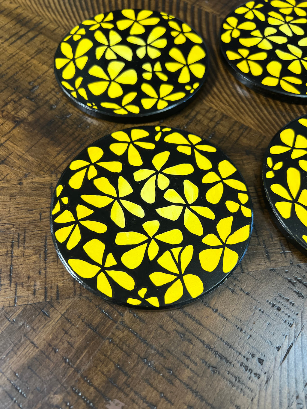Hand-Painted Black and Yellow Gradient Floral Coaster - Set of 4