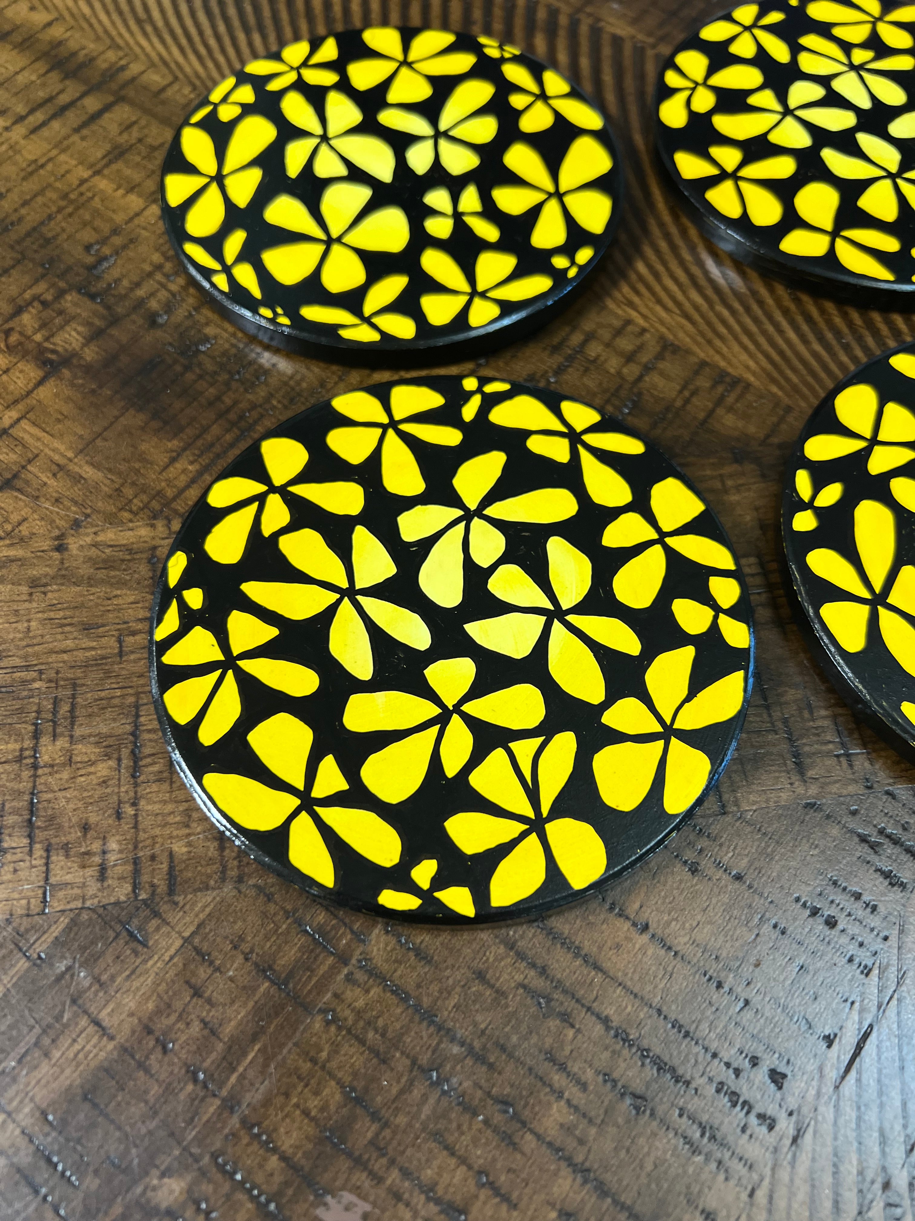 Hand-Painted Black and Yellow Gradient Floral Coaster - Set of 4