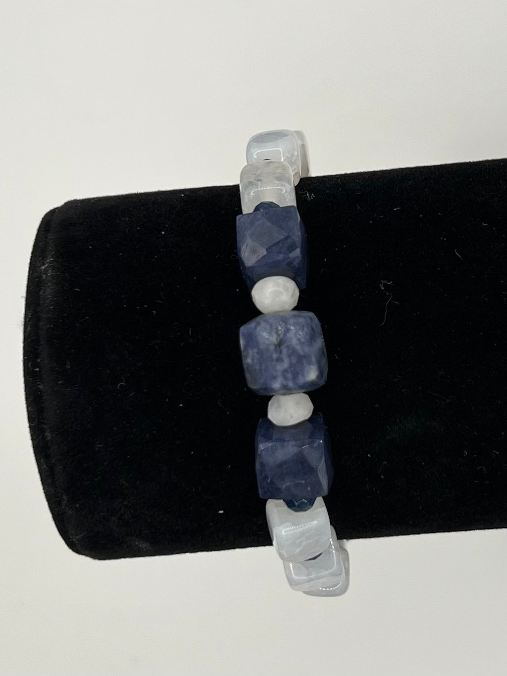 Iolite & Moonstone Bracelet – Natural Gemstone with Silver Heart Clasp