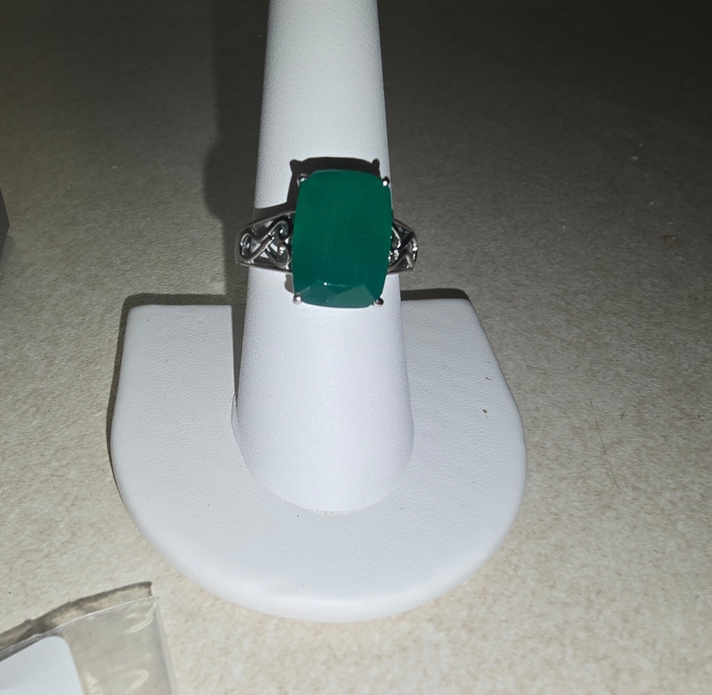 Verde Onyx 6.50 CTW Solitaire Ring in Stainless Steel - Size 8