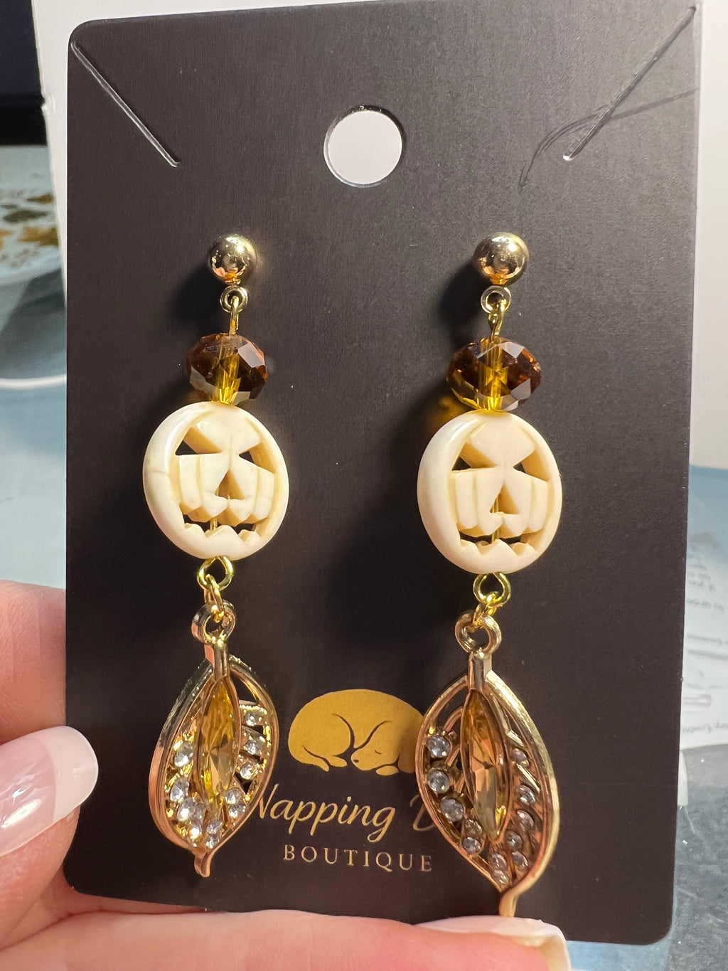 Jack-O’-Lantern & Crystal Leaf Dangle Earrings – Gold-Tone Halloween Earrings