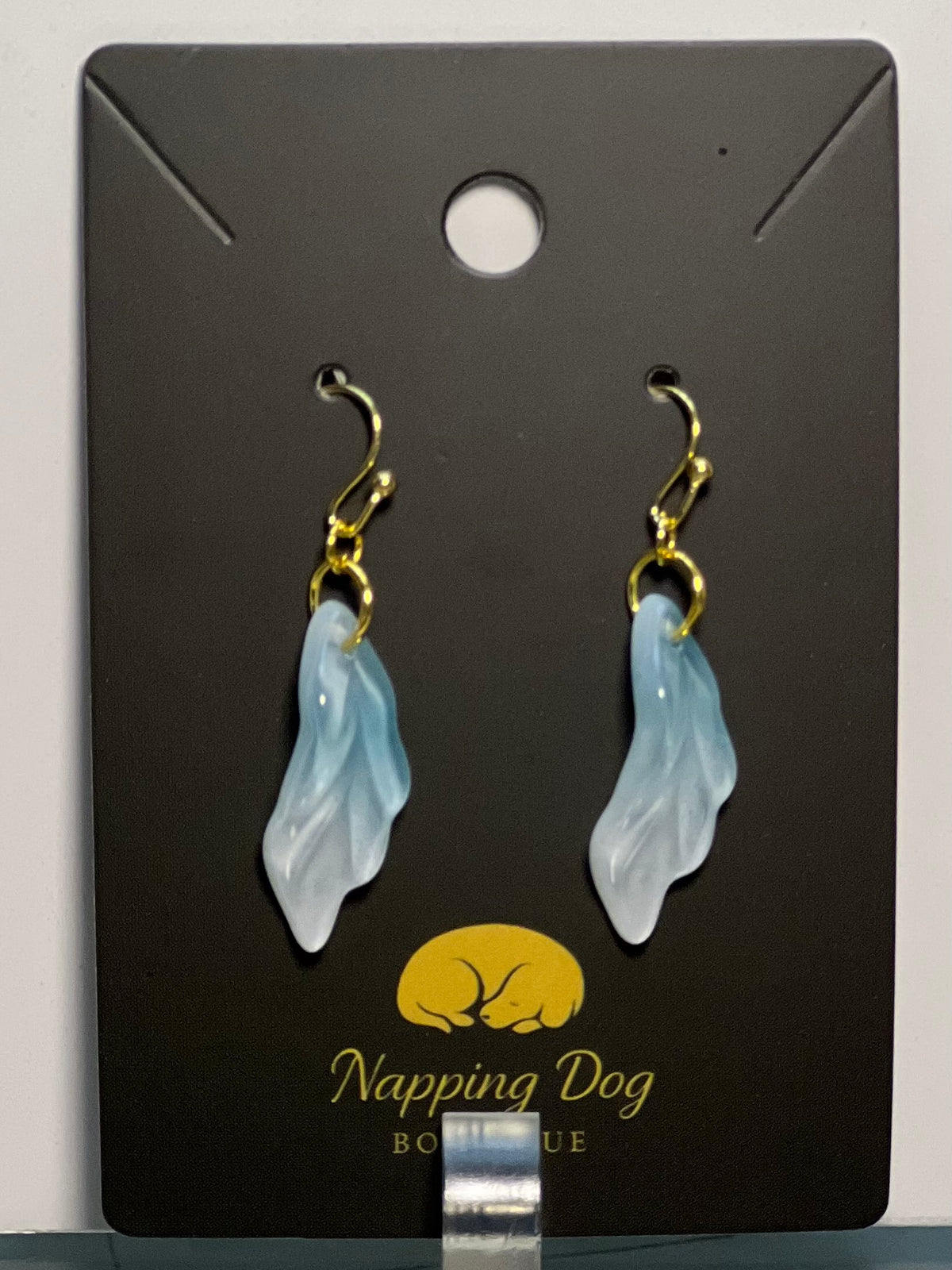 Frosted Glass Leaf Dangle Earrings – Gold-Tone Nature-Inspired Earrings
