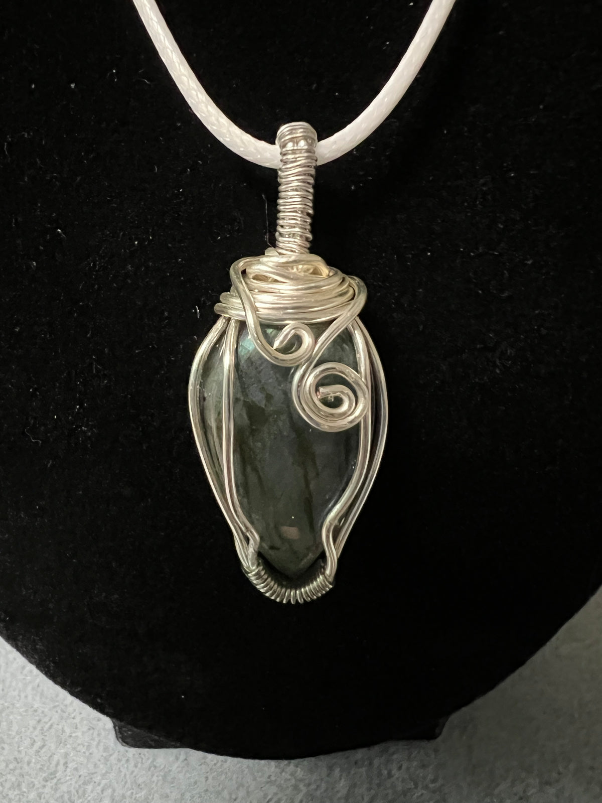 Sterling Silver Wire-Wrapped Labradorite Pendant Necklace