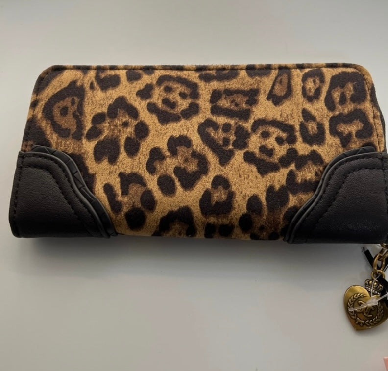 Juicy Couture Romance Gusset Single Zip Around Wallet