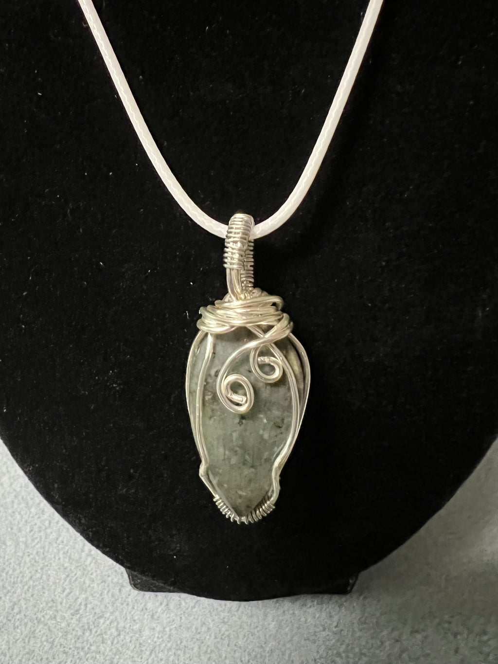 Sterling Silver Wire-Wrapped Labradorite Pendant Necklace
