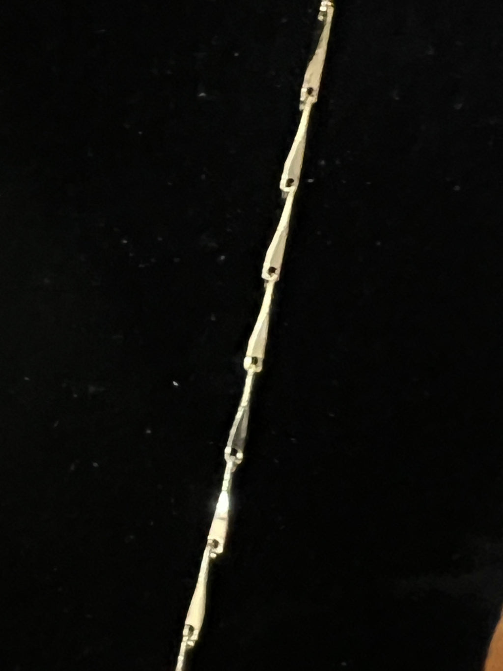 Diamond-Cut Tapered Bar-Link Chain