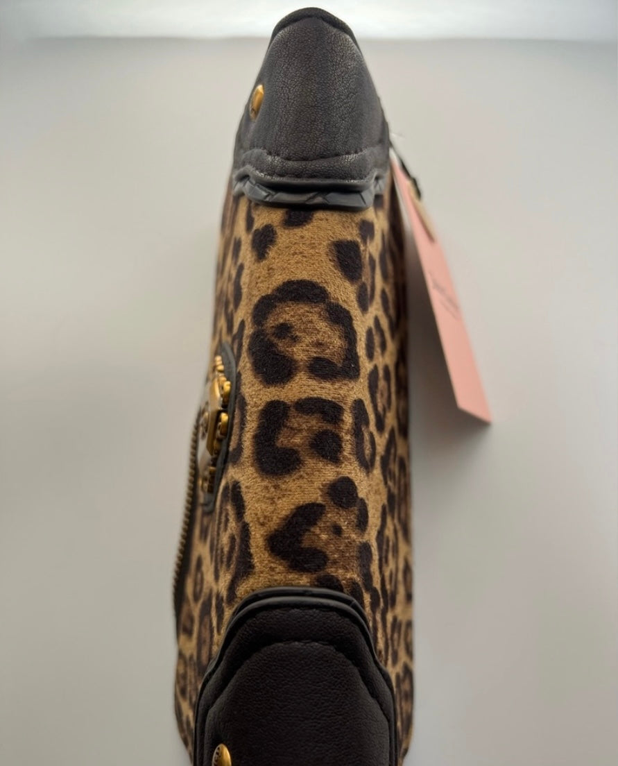 Juicy Couture Romance Gusset Single Zip Around Wallet