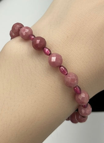 Faceted Rhodonite & Burgundy Crystal Lined Pearl & Sunstone Charm Bracelet