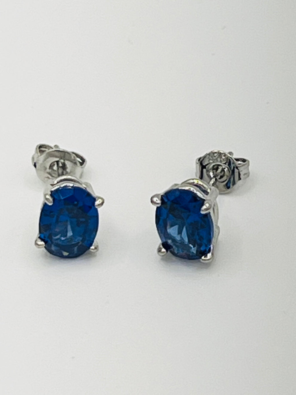 Sterling Silver 2.00CT Genuine Tanzanite Oval Stud Earrings