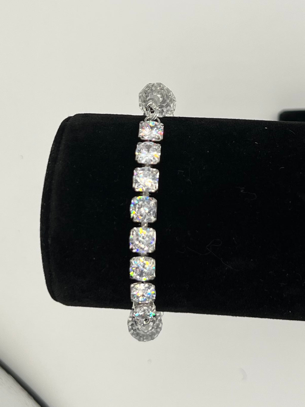 Crystal Snowflake Bracelet – Clear Beaded Rhinestone Bar Bracelet