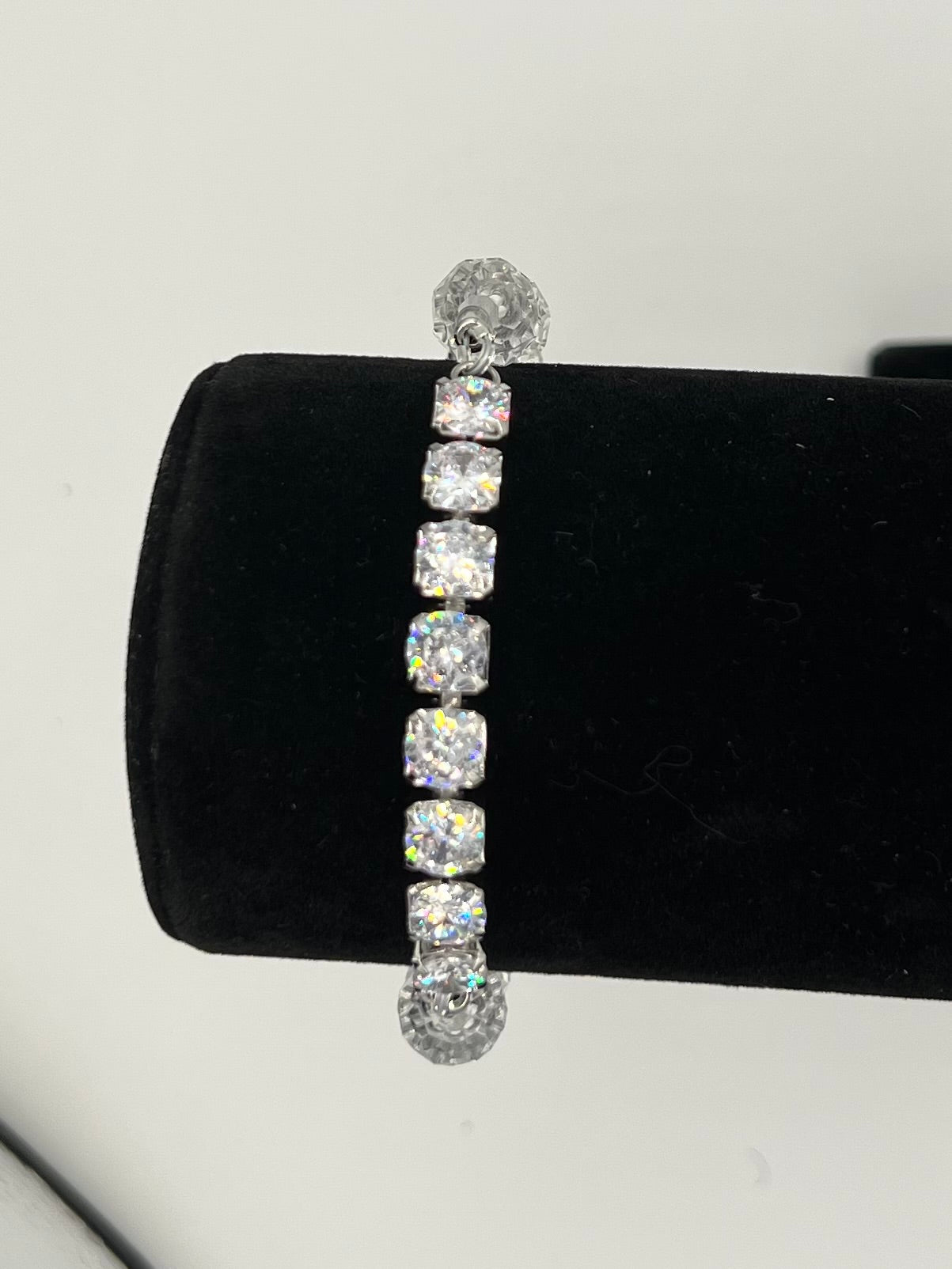 Crystal Snowflake Bracelet – Clear Beaded Rhinestone Bar Bracelet